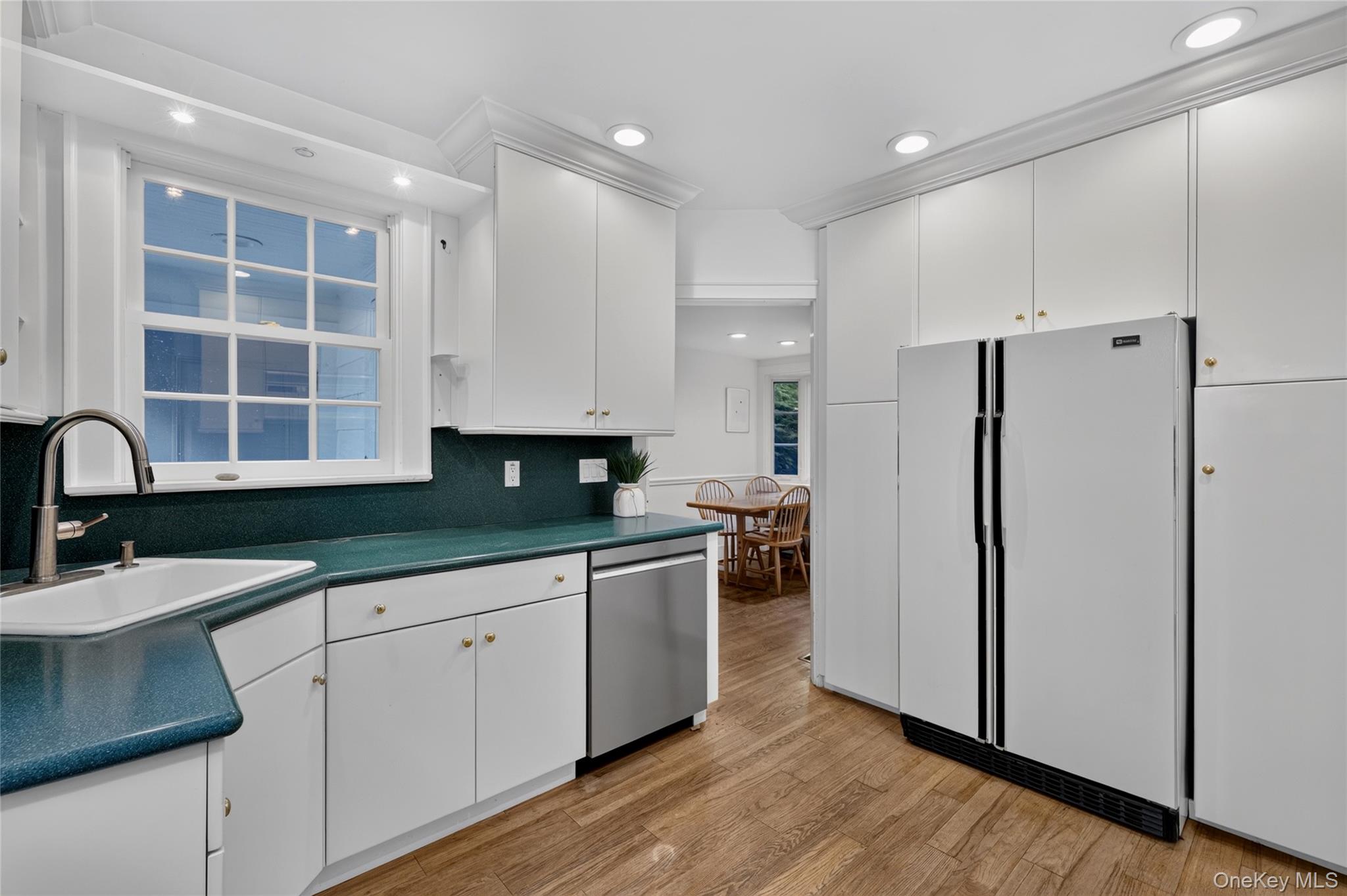 32 Eastview Avenue – For Sale photo 13