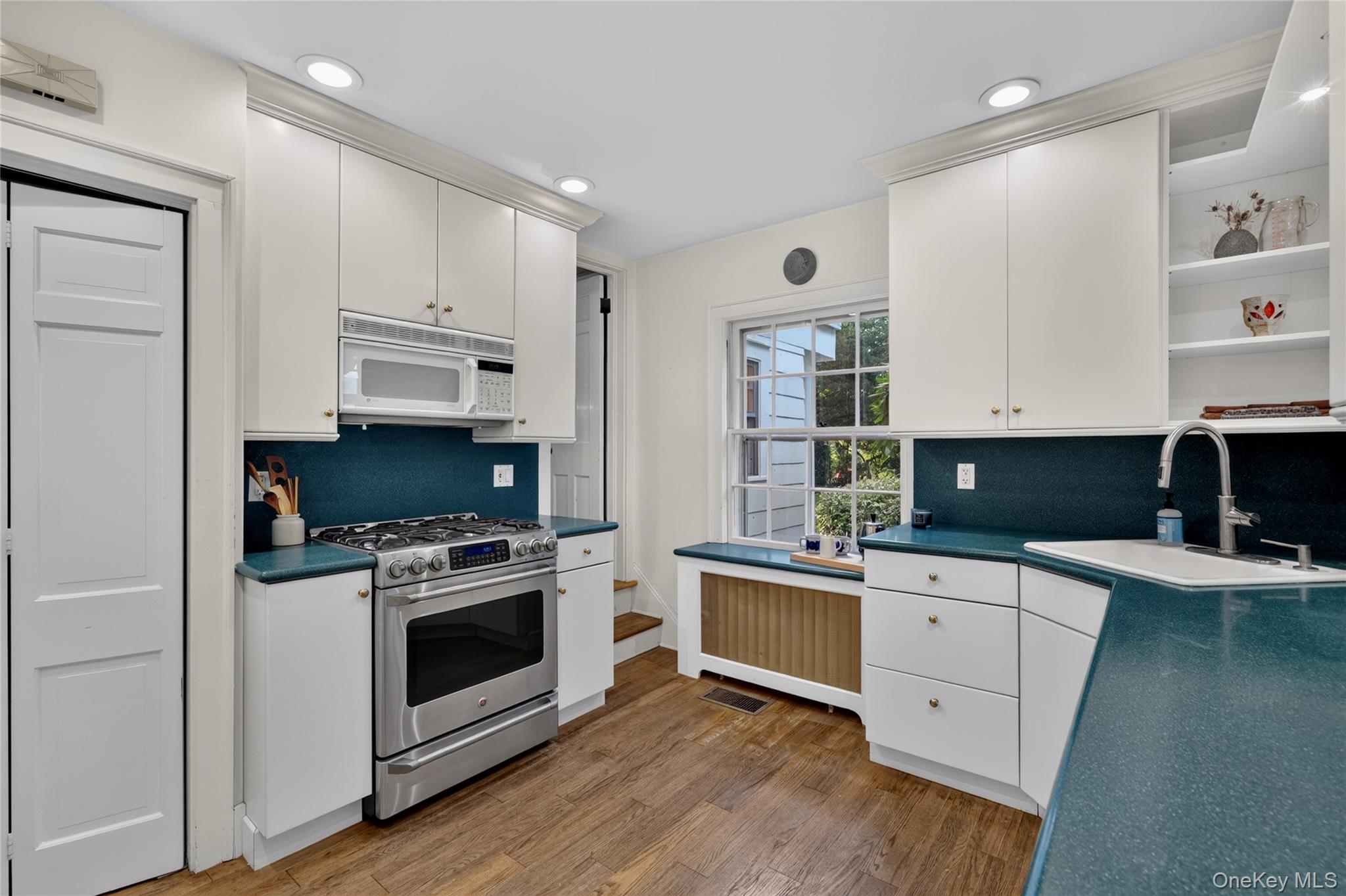 32 Eastview Avenue – For Sale photo 11