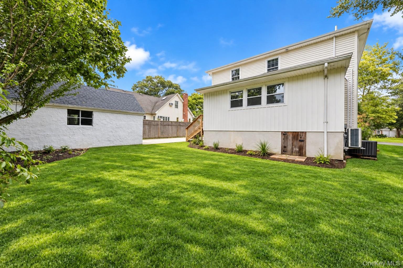 10 Grace Court – For Sale photo 2