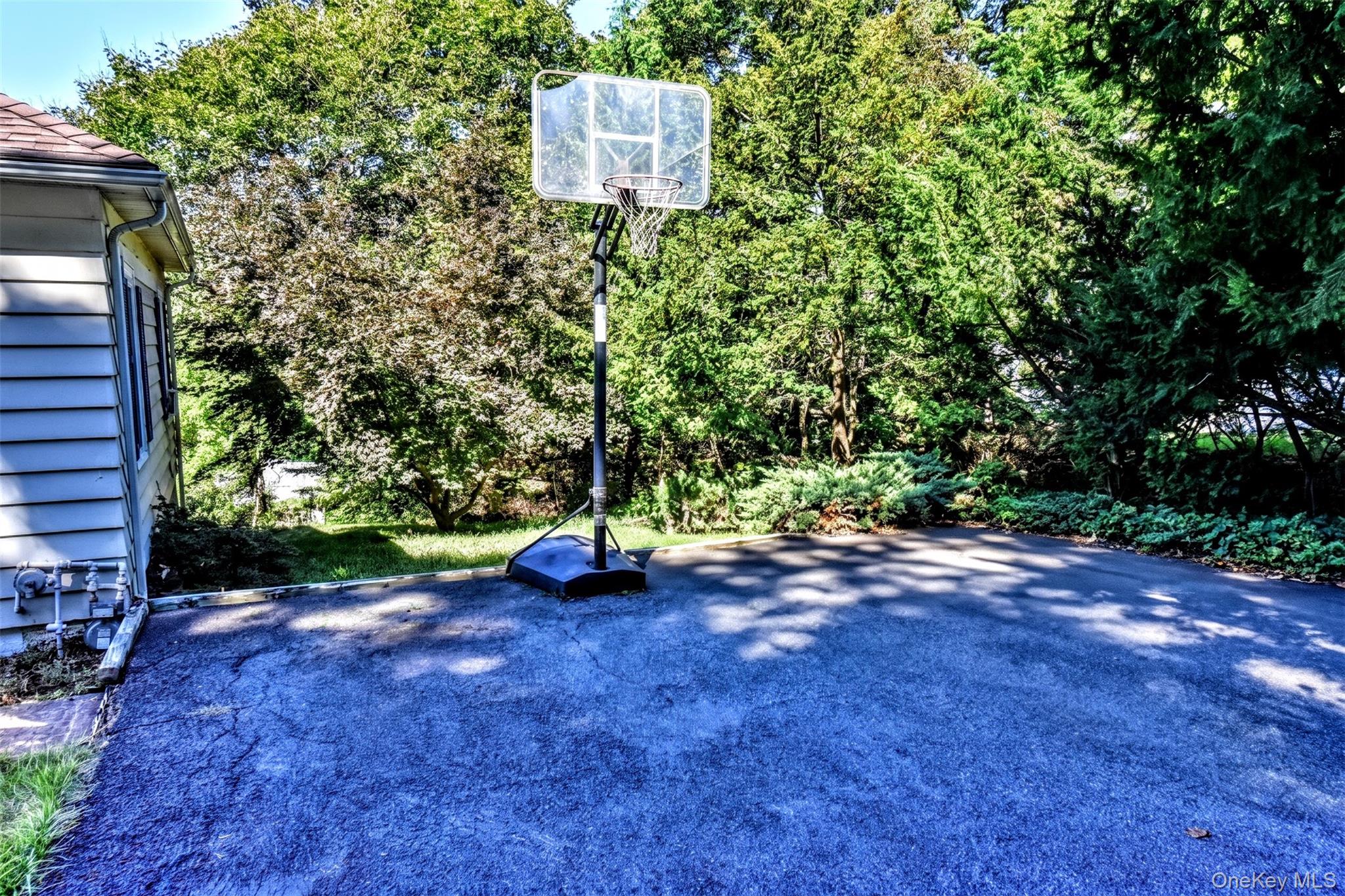 25 Oreco Terrace – For Sale photo 5