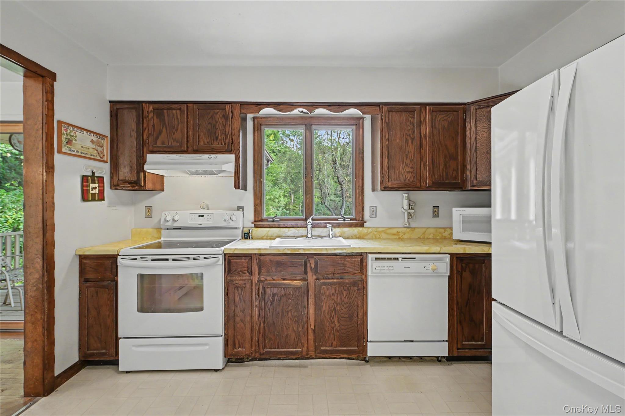 26 Tamarack Hill Drive – For Sale photo 9
