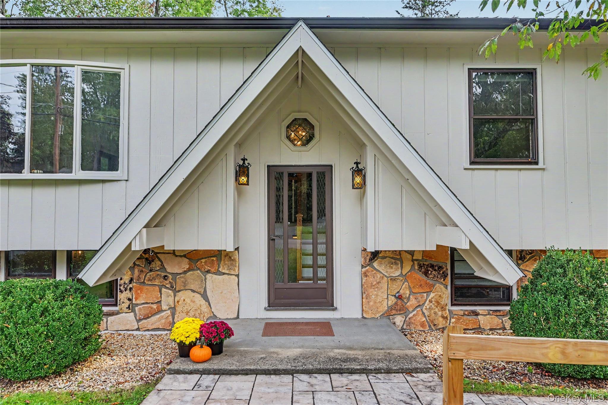 26 Tamarack Hill Drive – For Sale photo 3