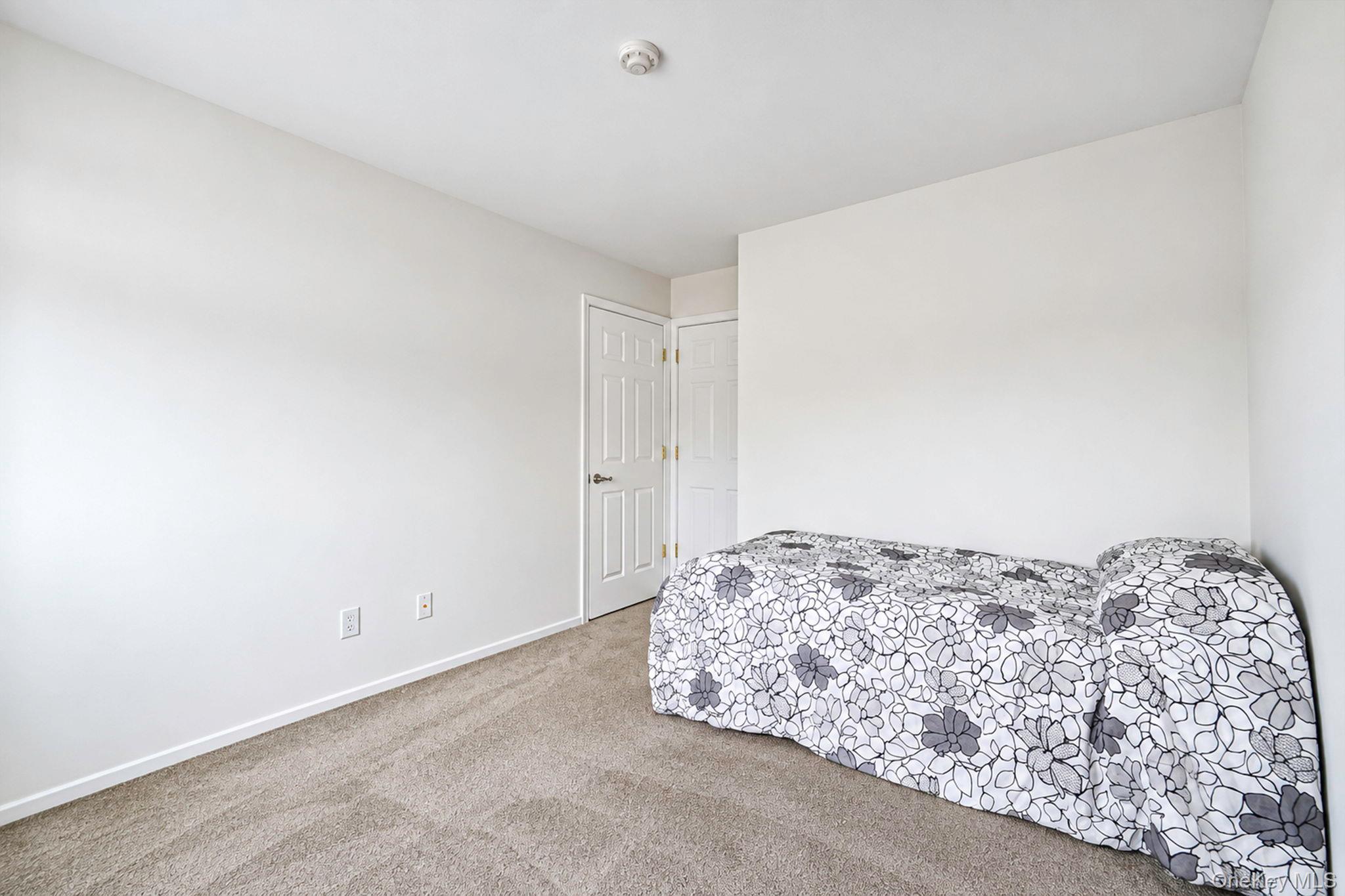 167 Pointe Circle N, Unit 167 photo 12
