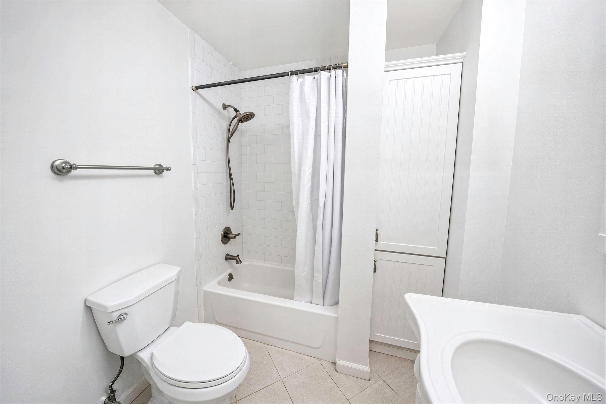 167 Pointe Circle N, Unit 167 photo 14