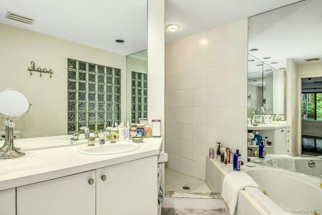 40 Idle Day Drive – For Sale photo 16