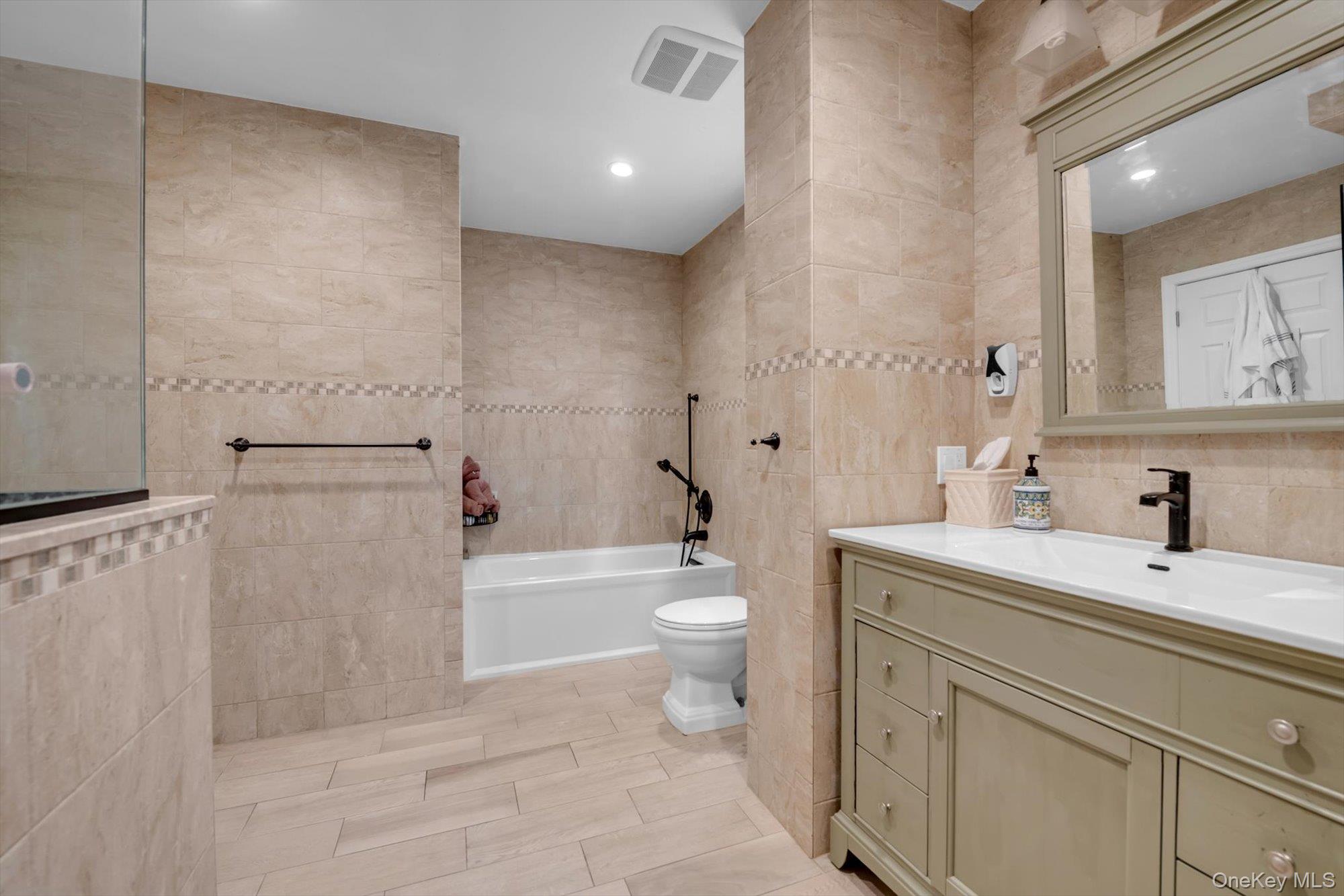1361 Boxwood Drive E – For Sale photo 18
