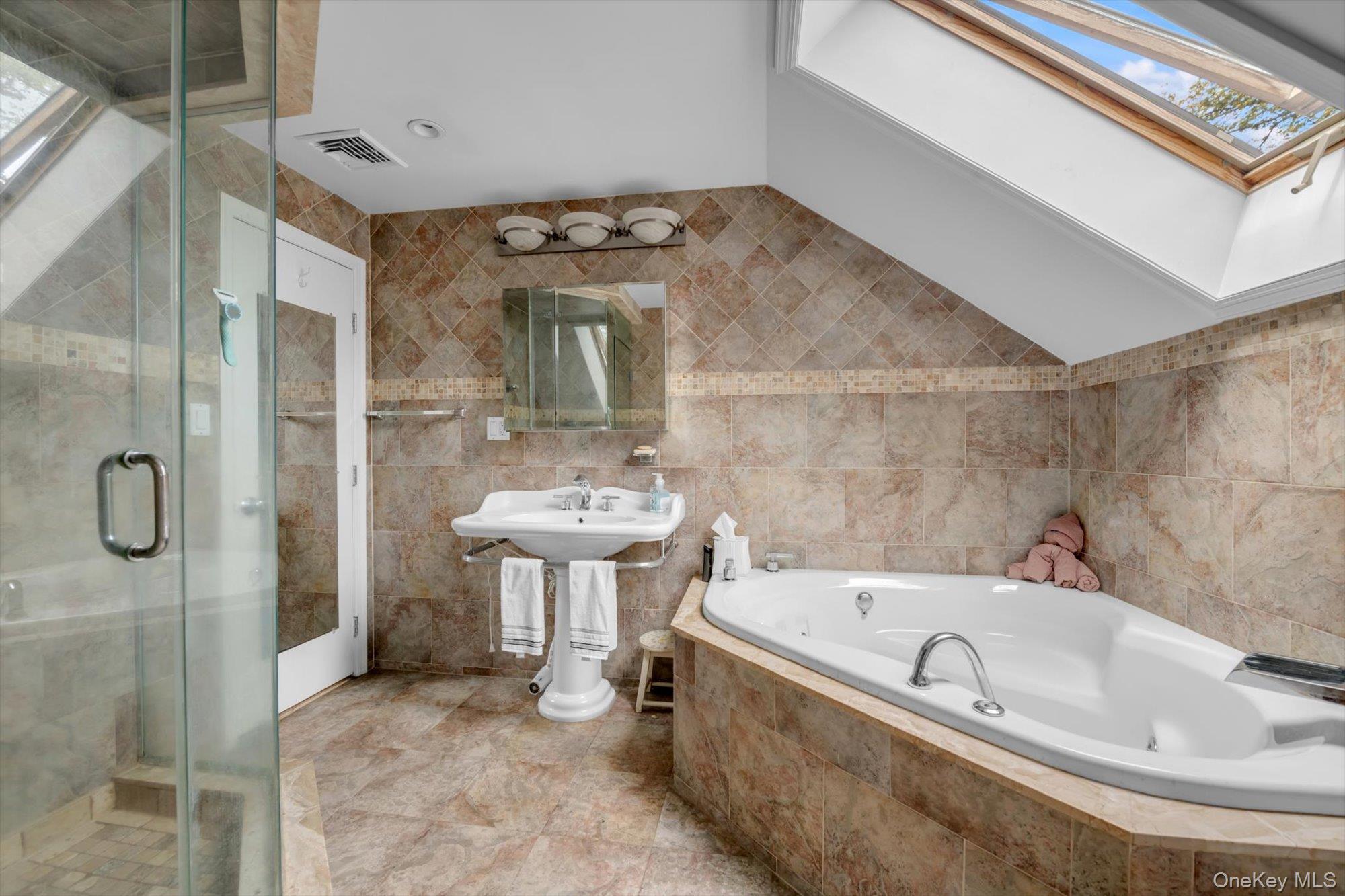 1361 Boxwood Drive E – For Sale photo 20