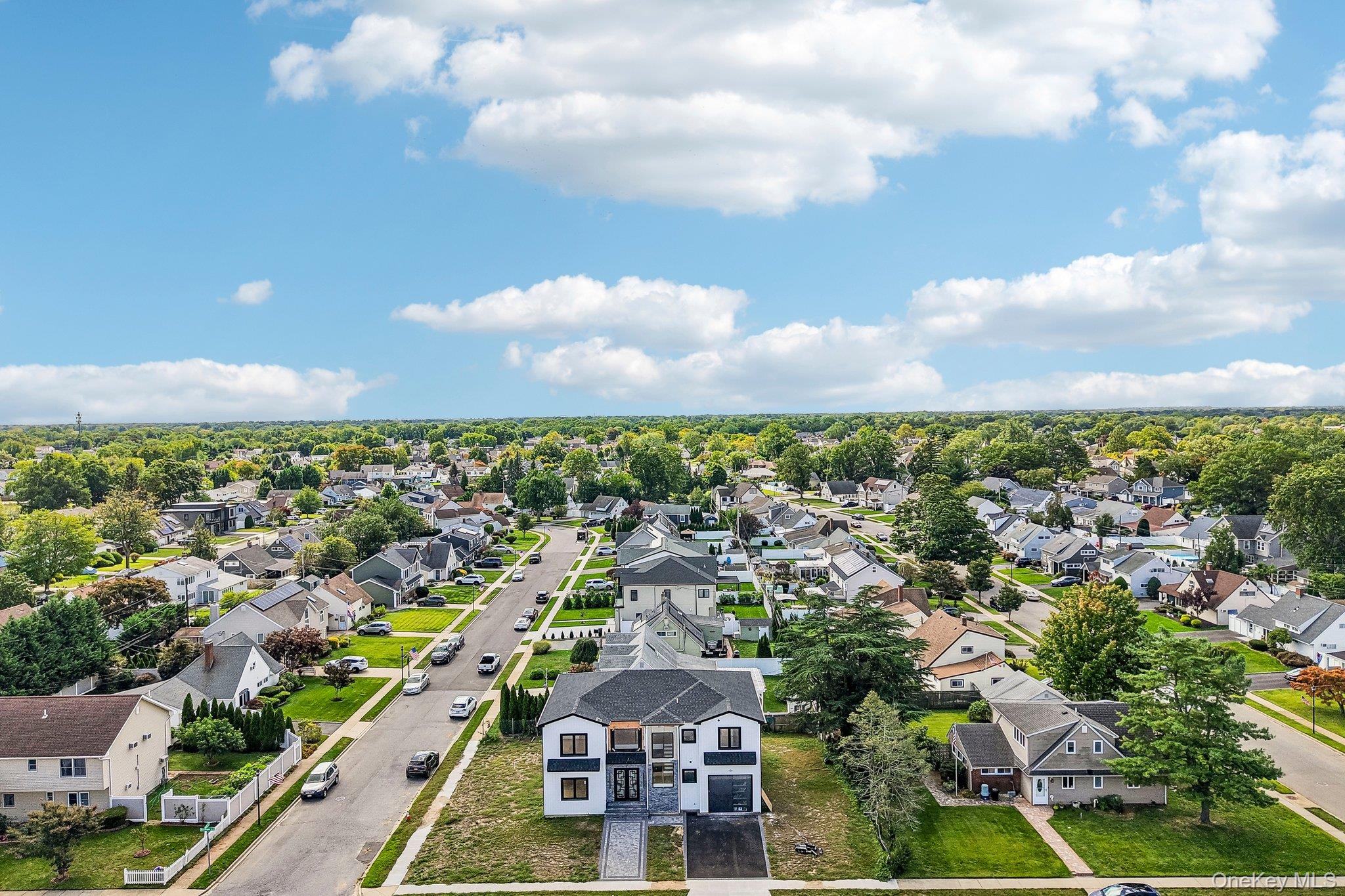 2 Radial Lane – For Sale photo 32