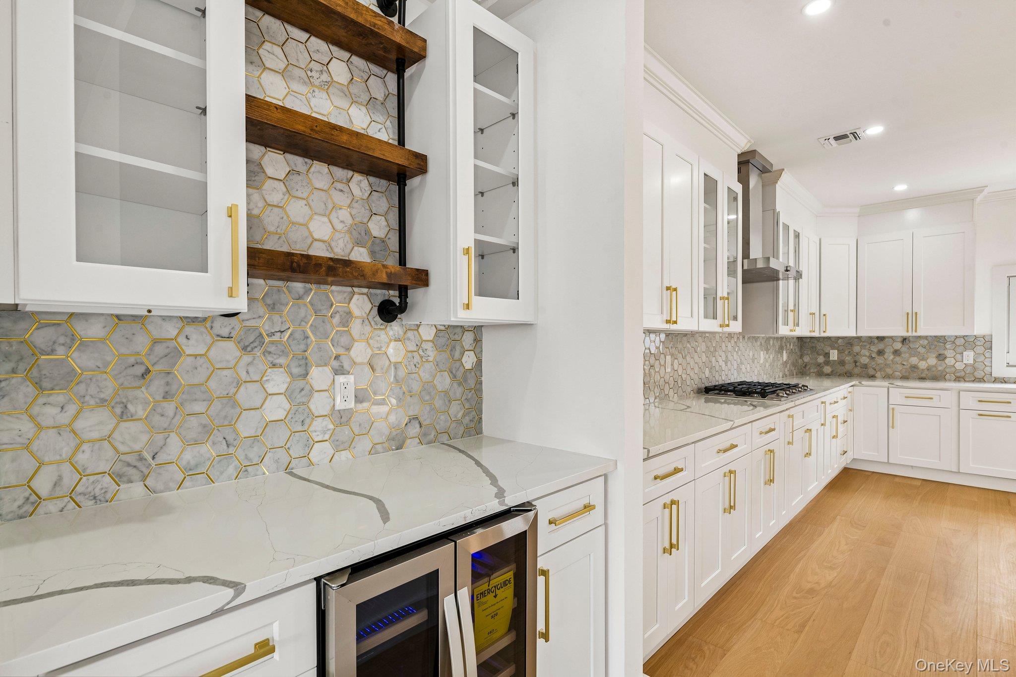 2 Radial Lane – For Sale photo 9