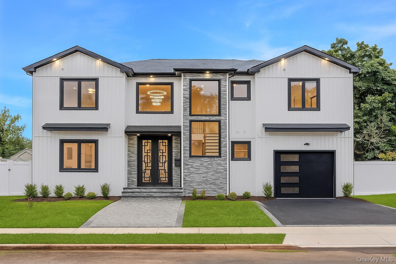 2 Radial Lane – For Sale