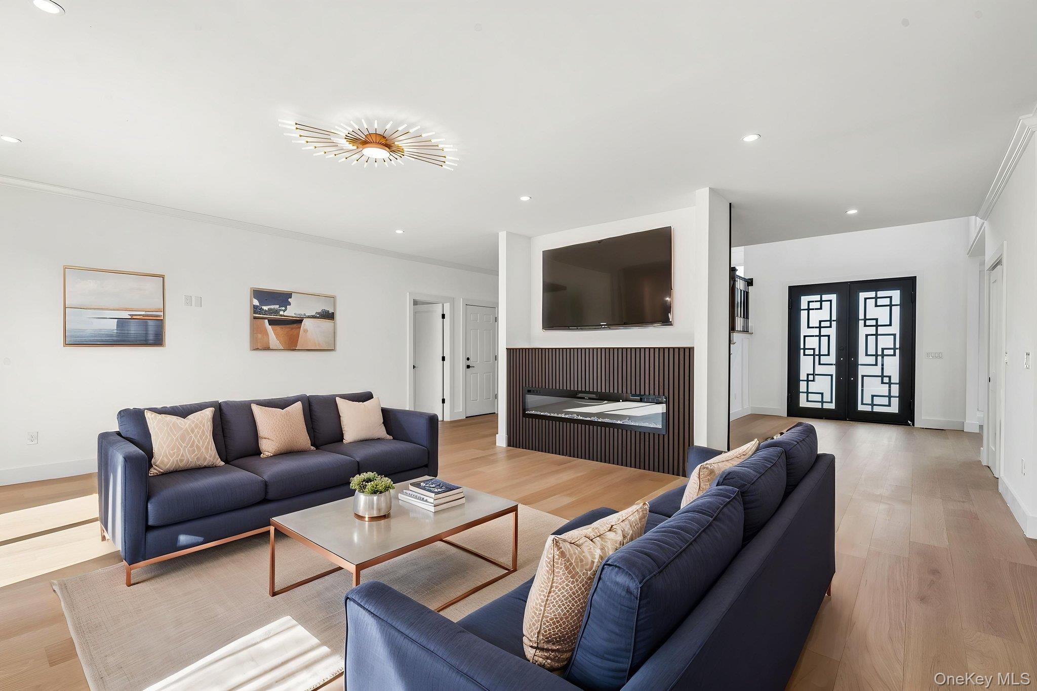 2 Radial Lane – For Sale photo 6