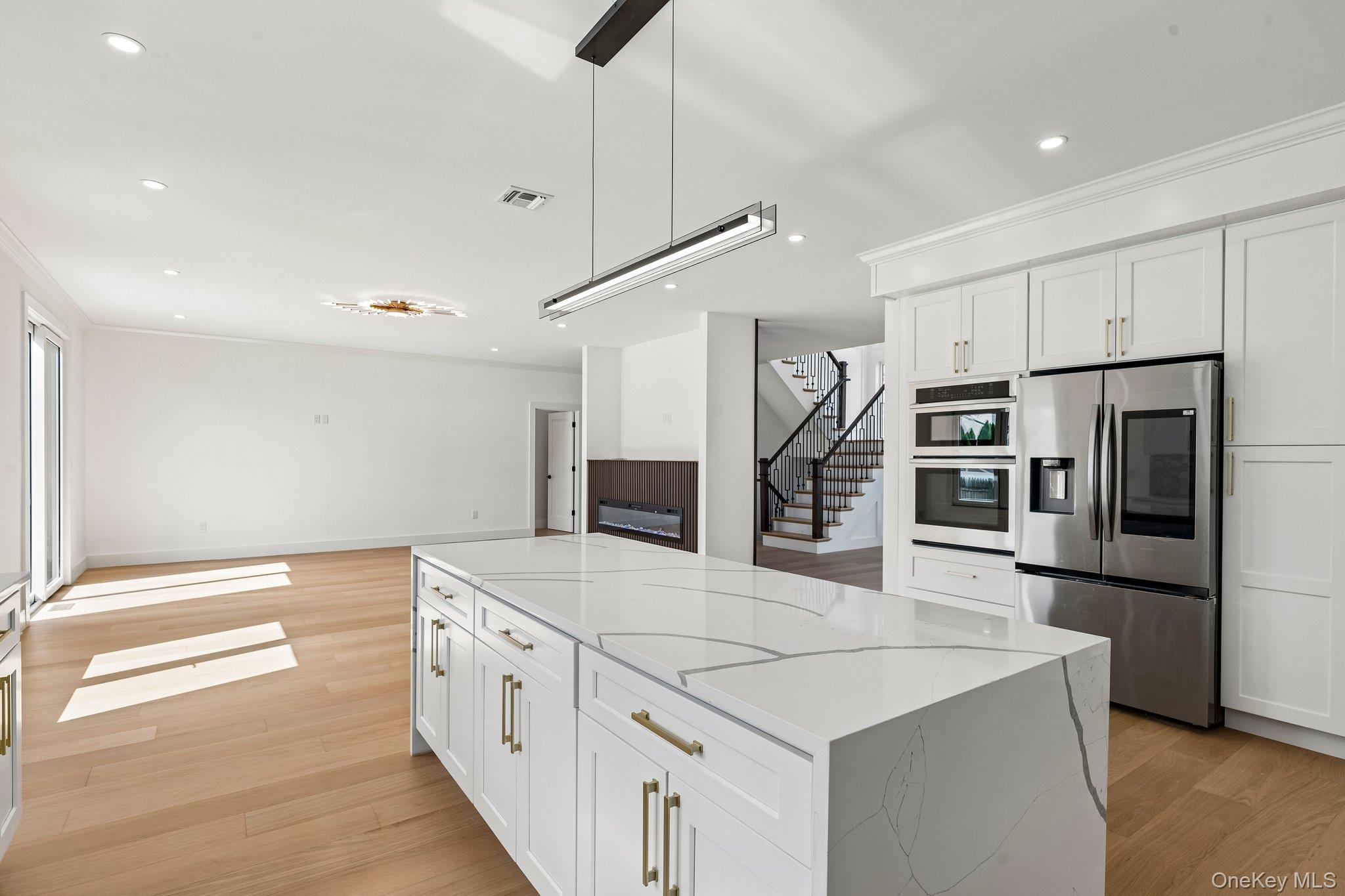 2 Radial Lane – For Sale photo 13