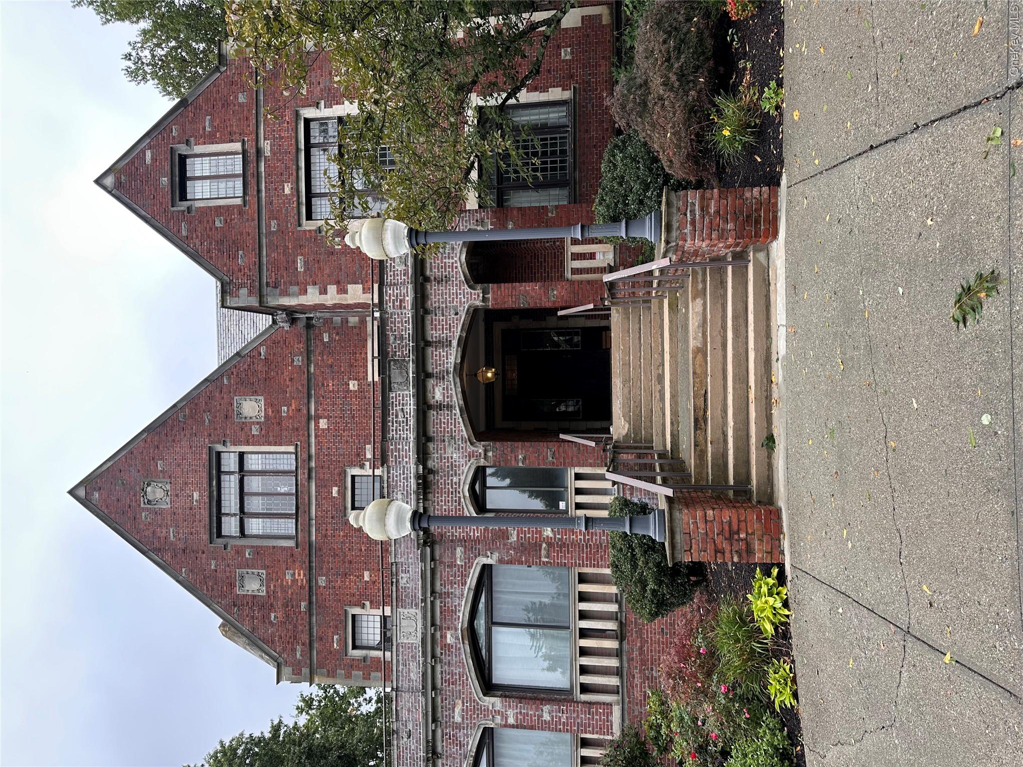 3 Beecher Lane, Unit 4B