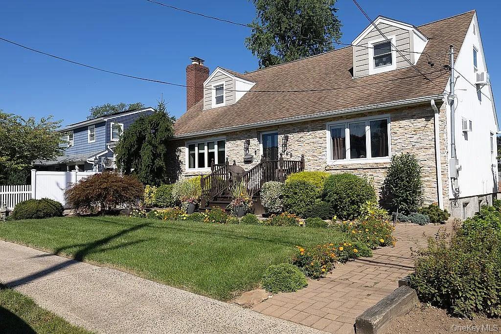 169 Doris Avenue – For Sale photo 2