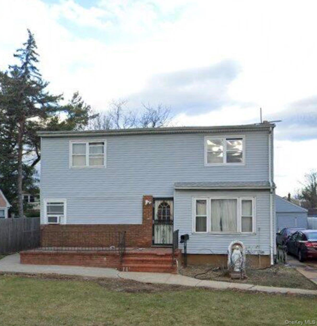 791 Park Avenue – For Sale