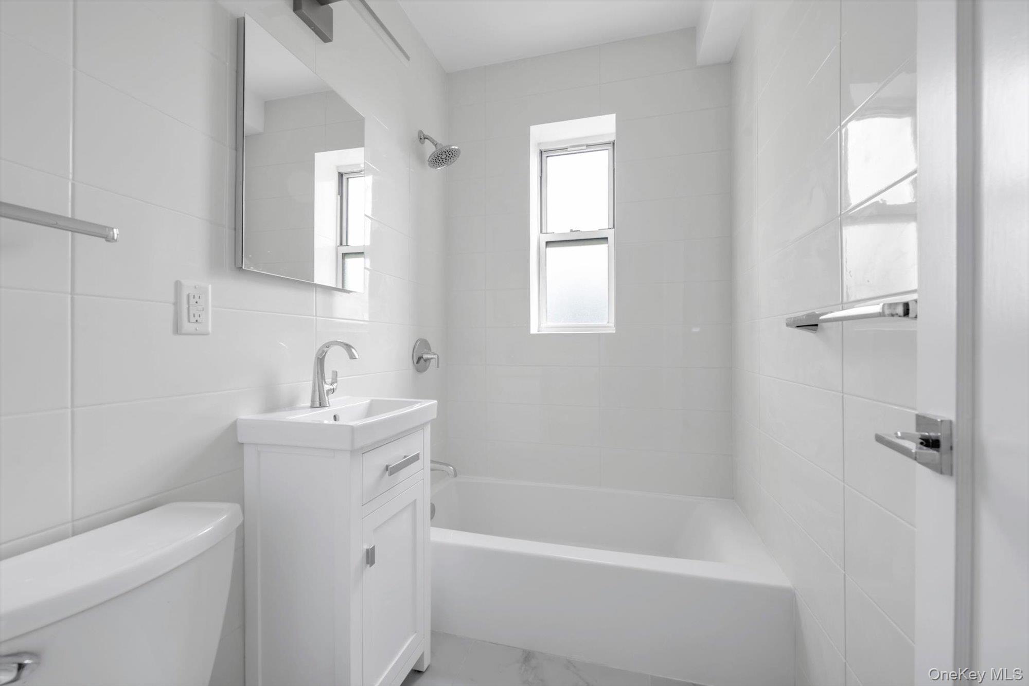 1367 Broadway, Unit B17 photo 9