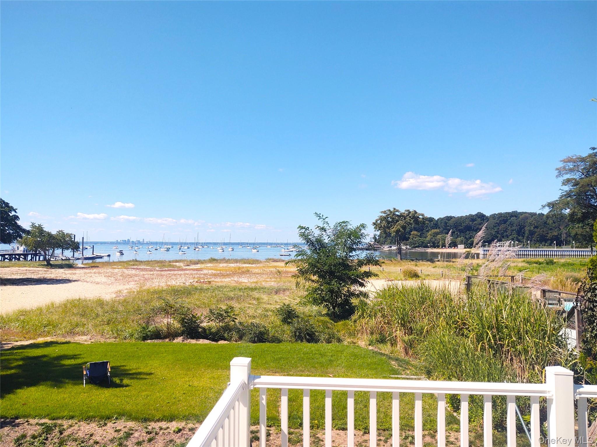 16 The Boulevard Blvd – For Sale photo 2
