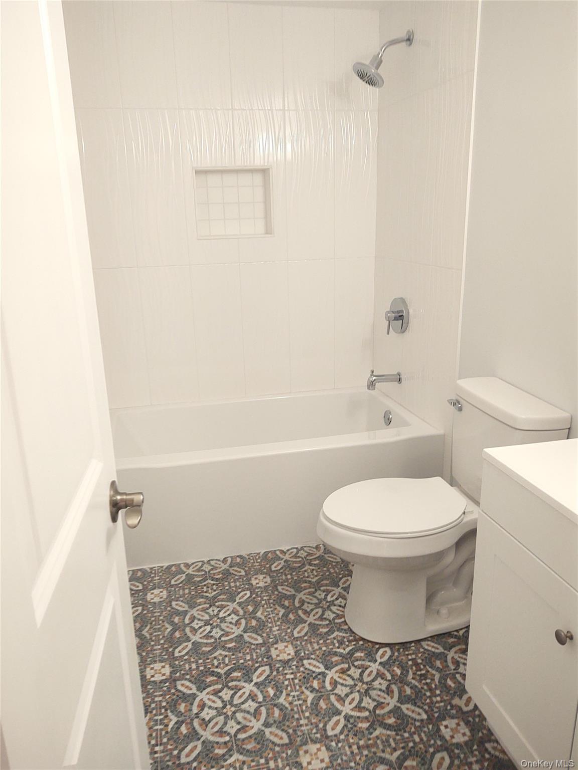 16 The Boulevard Blvd – For Sale photo 21
