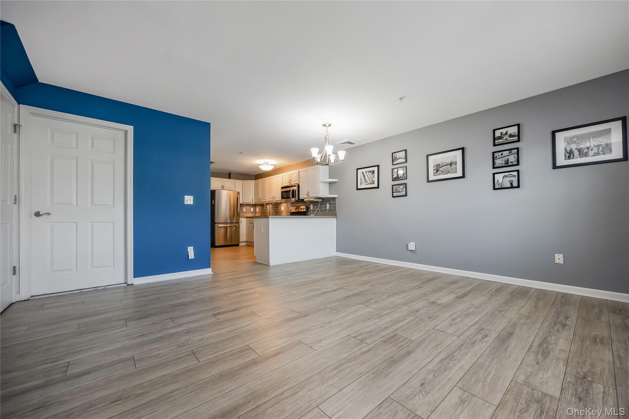 1003 Willow Lane – For Sale photo 6