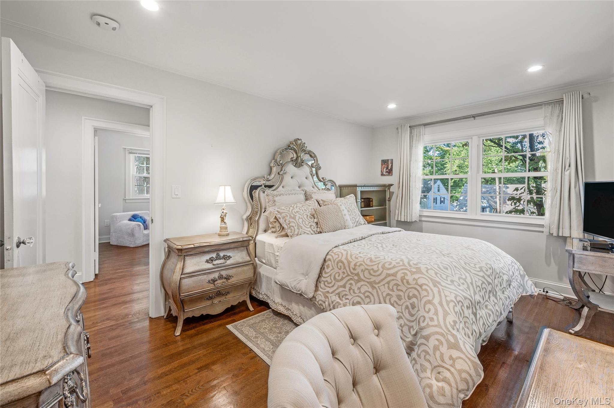211 Douglas Place – For Sale photo 35