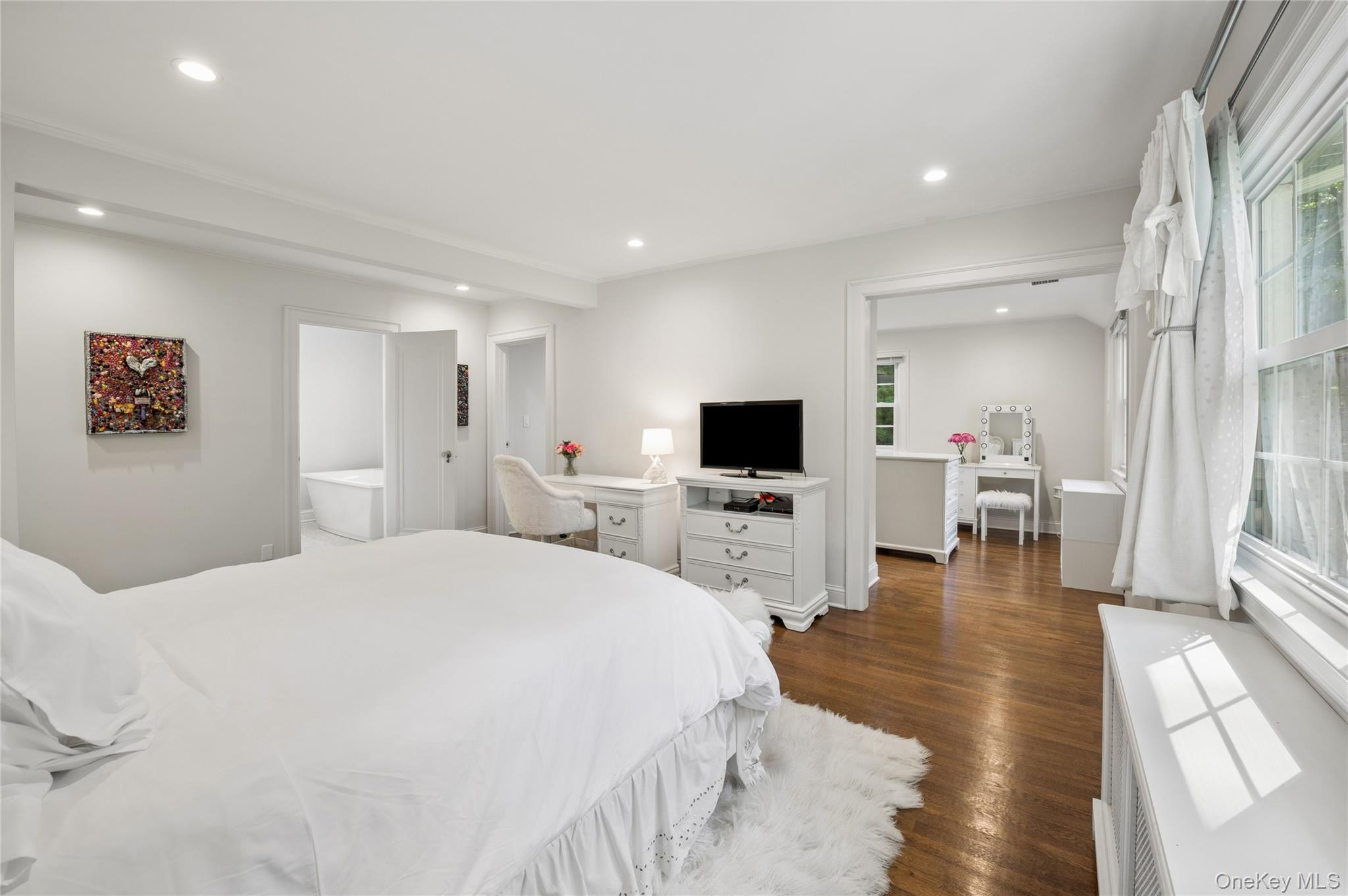 211 Douglas Place – For Sale photo 27