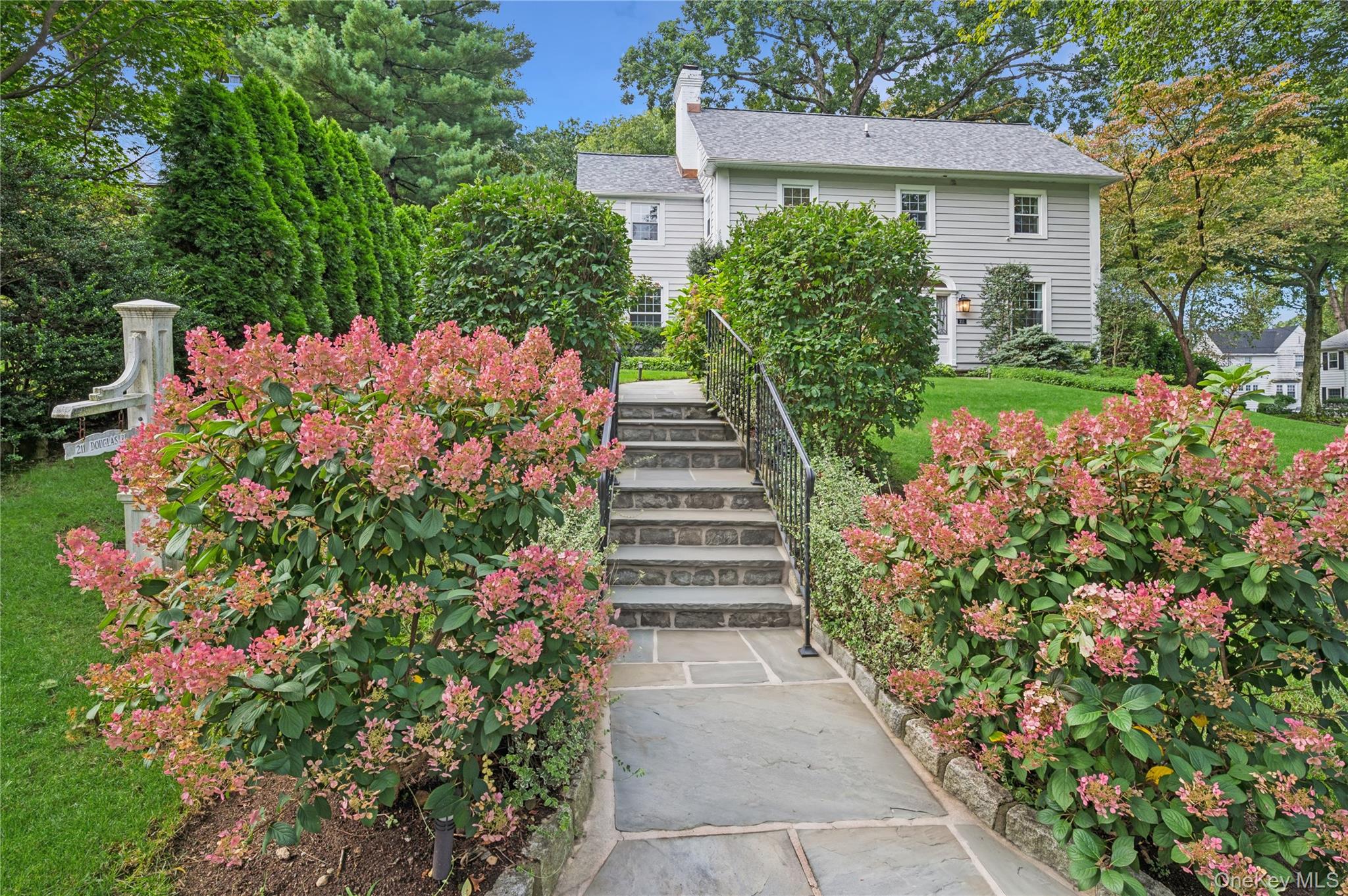 211 Douglas Place – For Sale photo 2