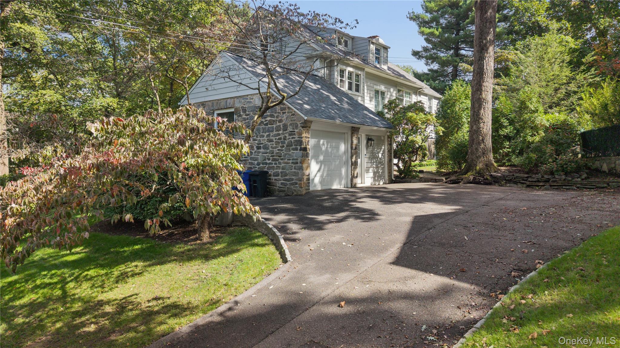 211 Douglas Place – For Sale photo 46