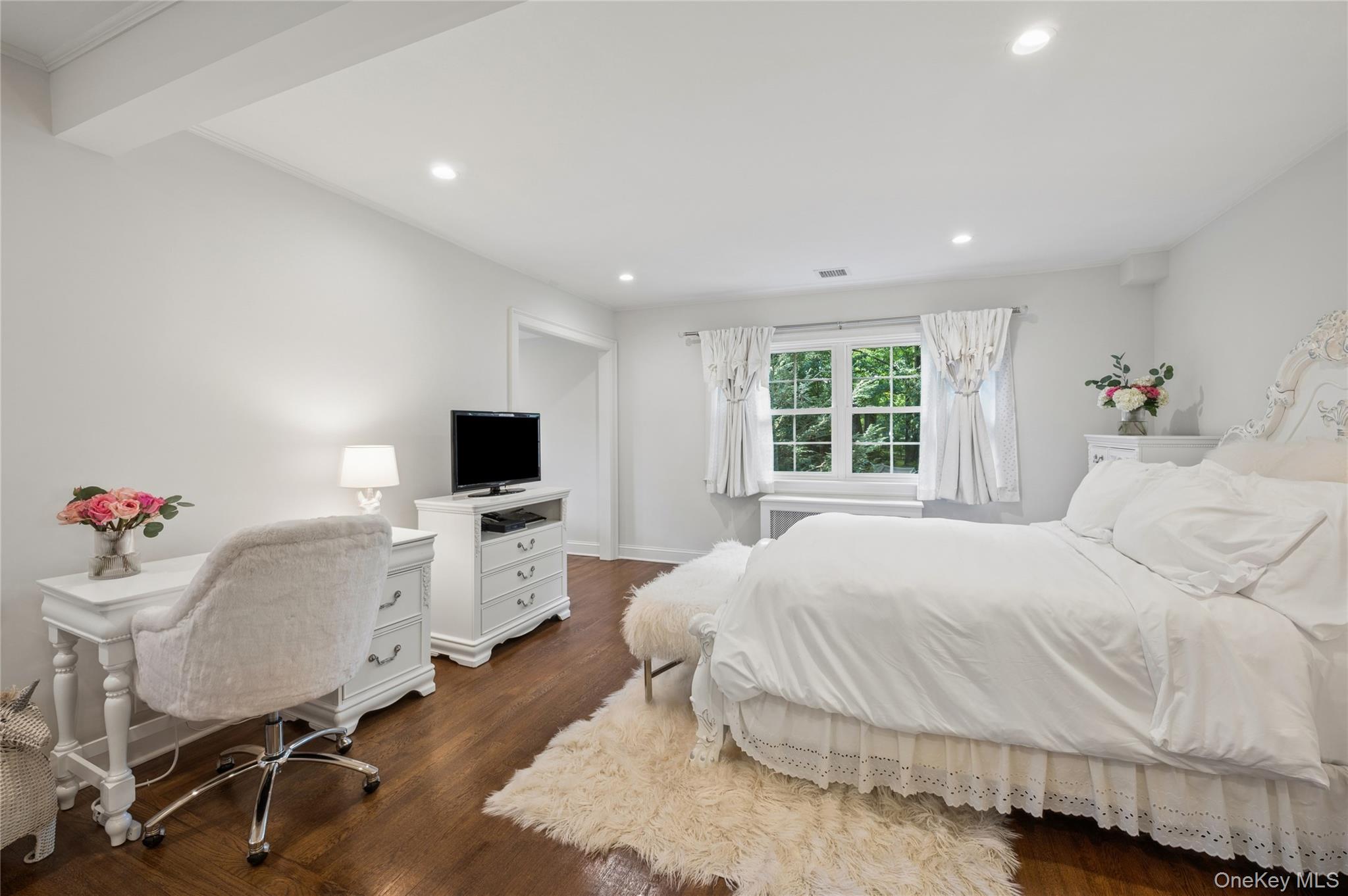 211 Douglas Place – For Sale photo 26
