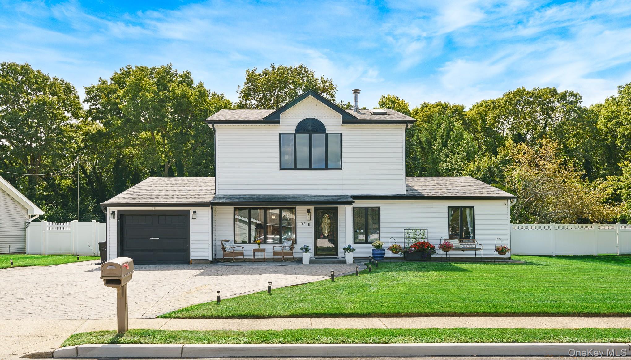 102 Inverness Road – For Sale