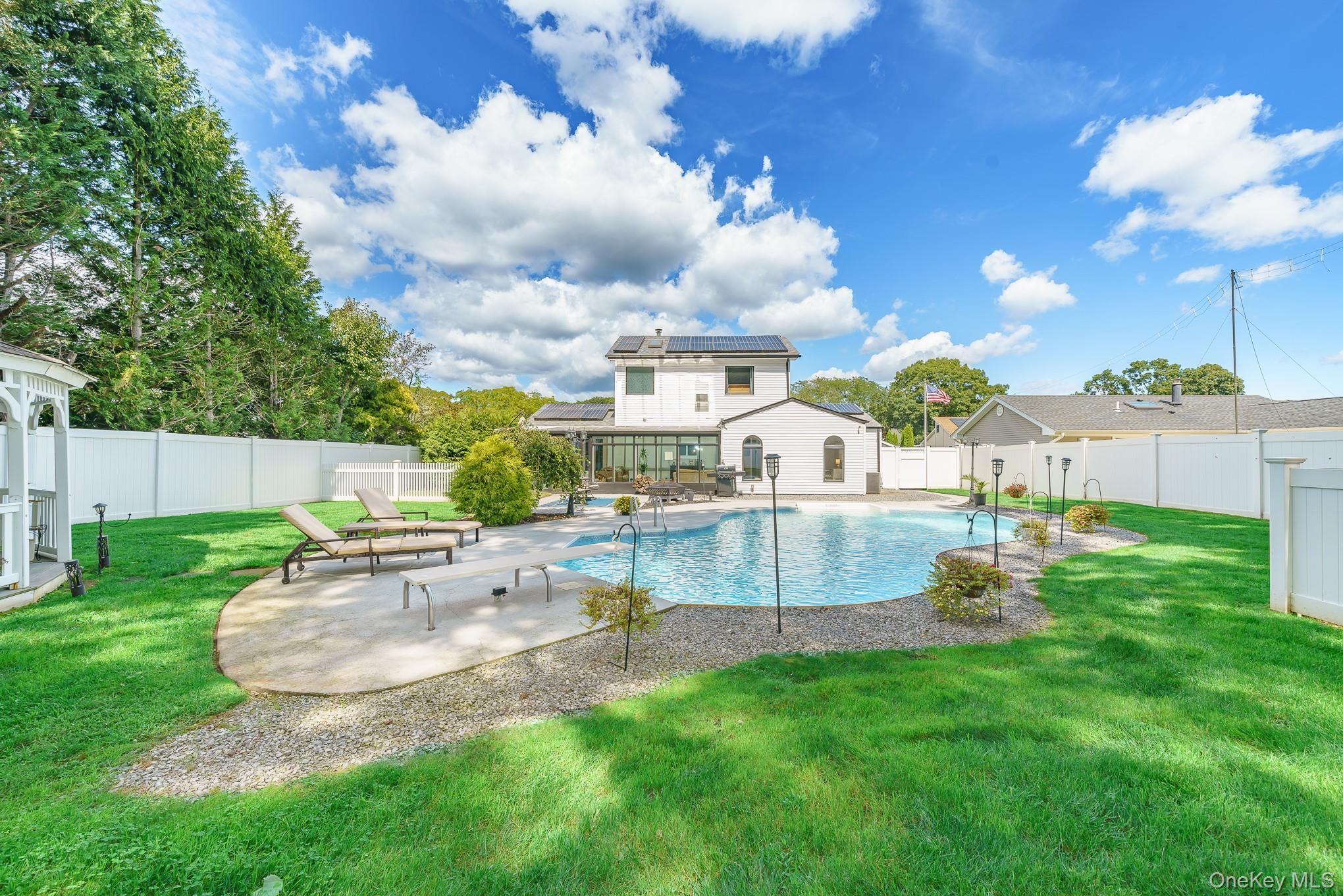 102 Inverness Road – For Sale photo 32