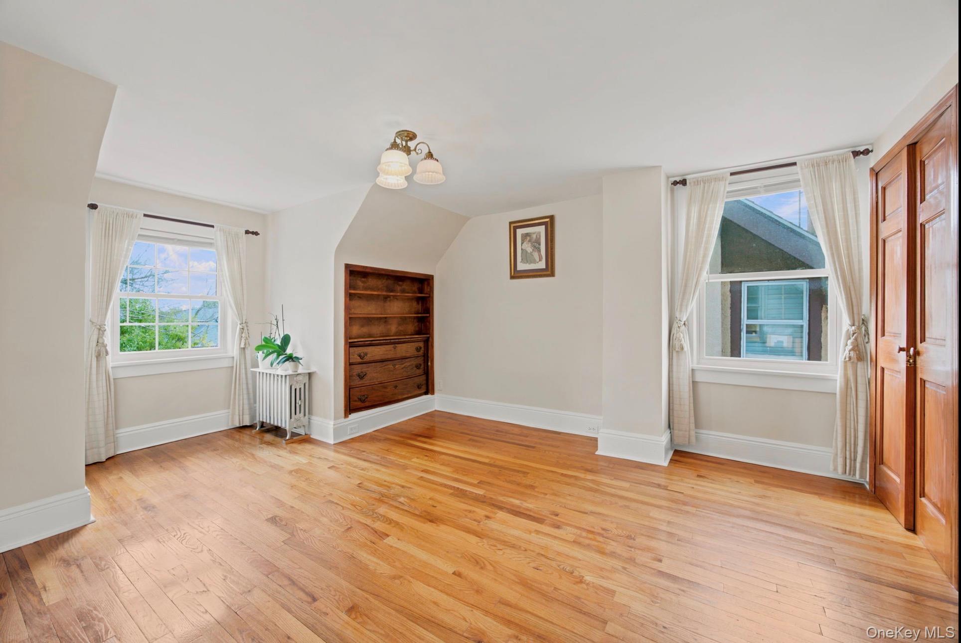 40-36 167 St – For Sale photo 14