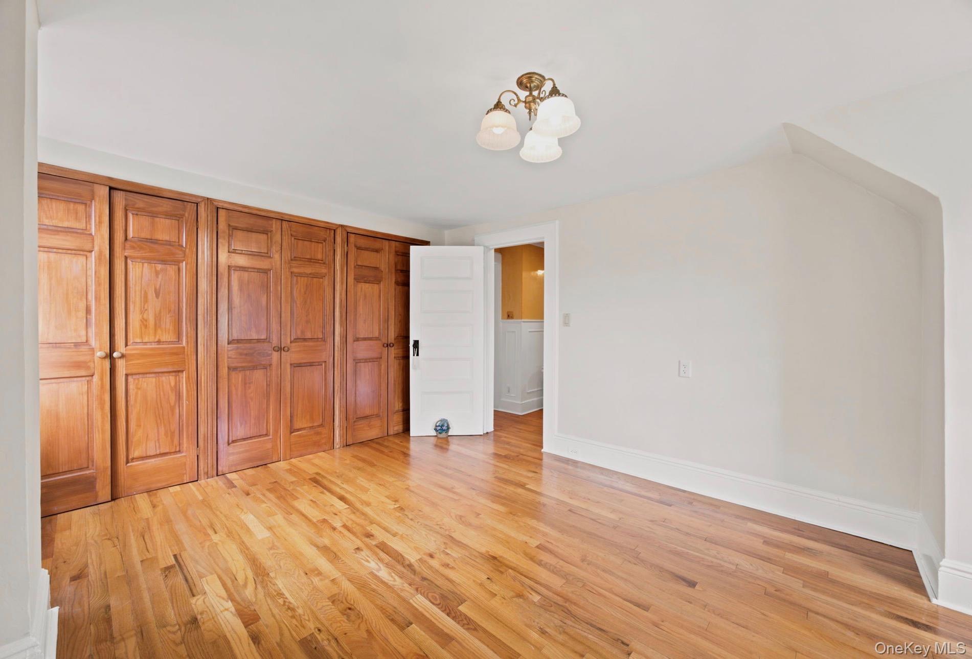 40-36 167 St – For Sale photo 15