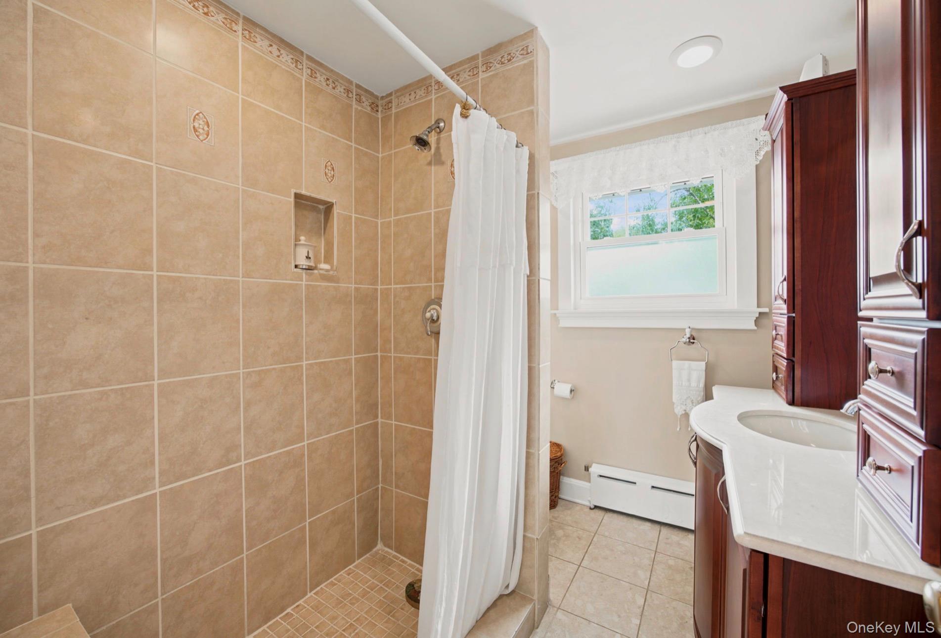 40-36 167 St – For Sale photo 9