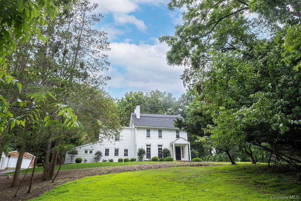 592 Landing Avenue – For Sale