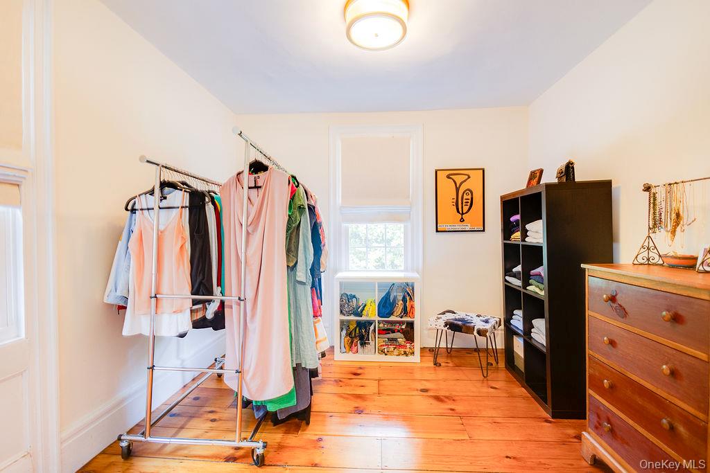 592 Landing Avenue – For Sale photo 30