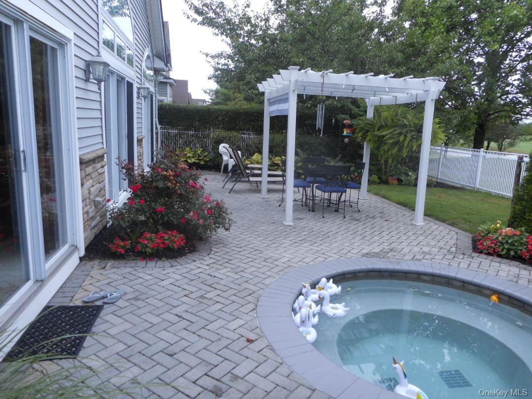 173 Hamlet Drive – For Sale photo 5