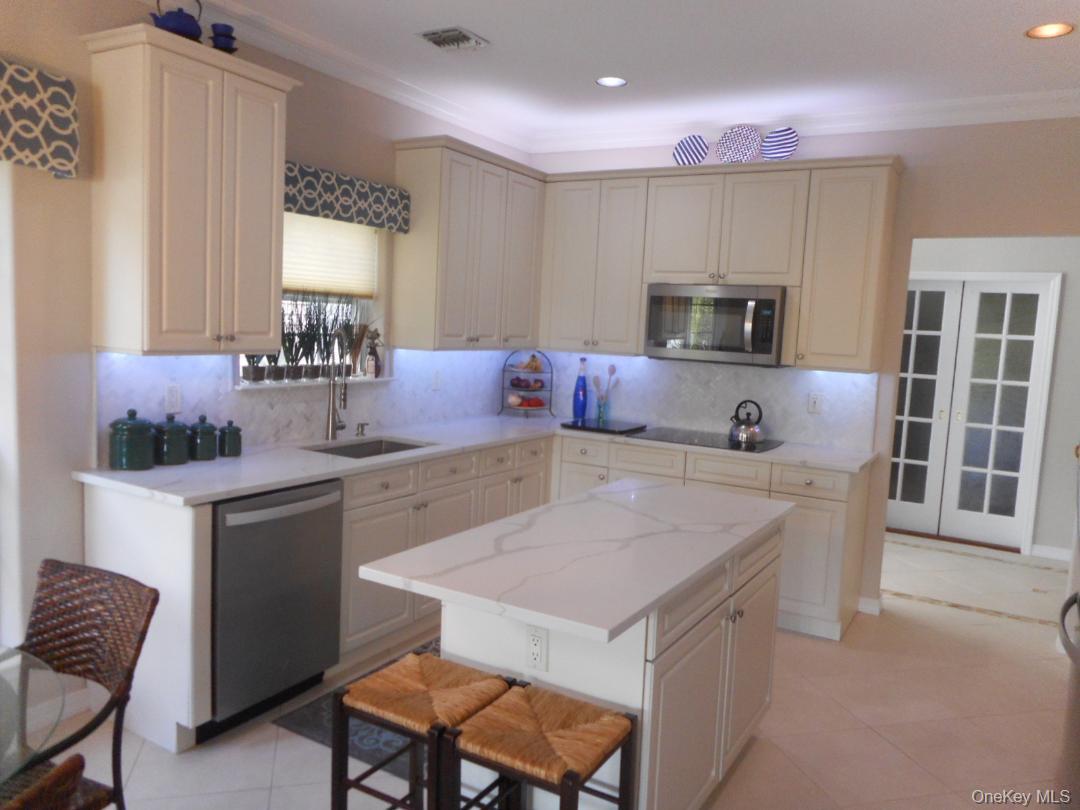 173 Hamlet Drive – For Sale photo 8