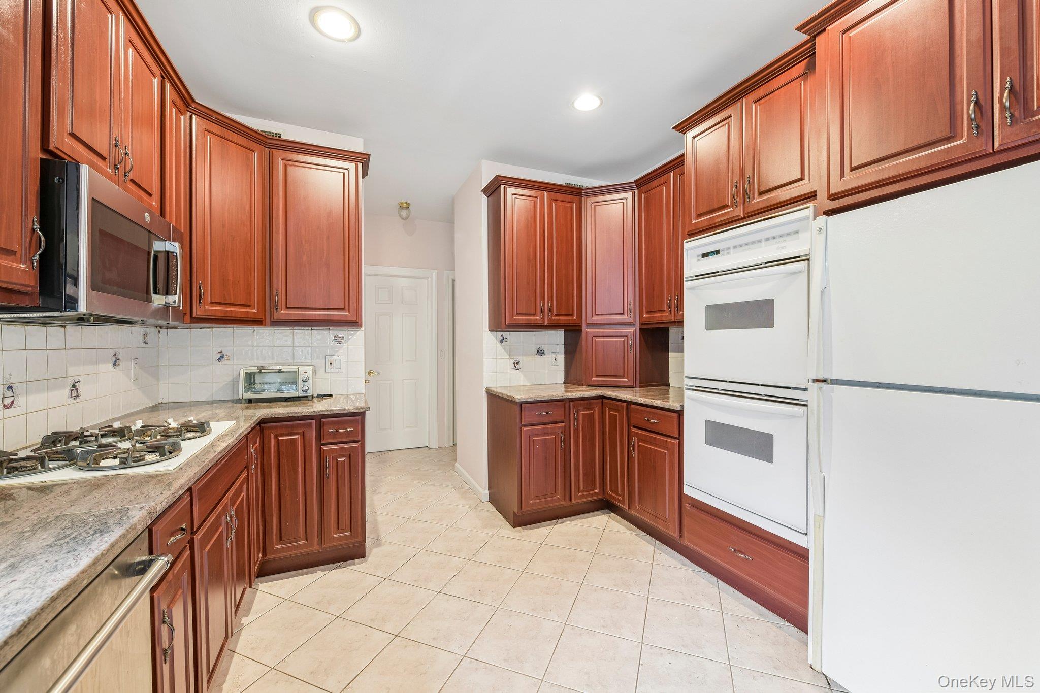 2175 Helene Avenue – For Sale photo 18