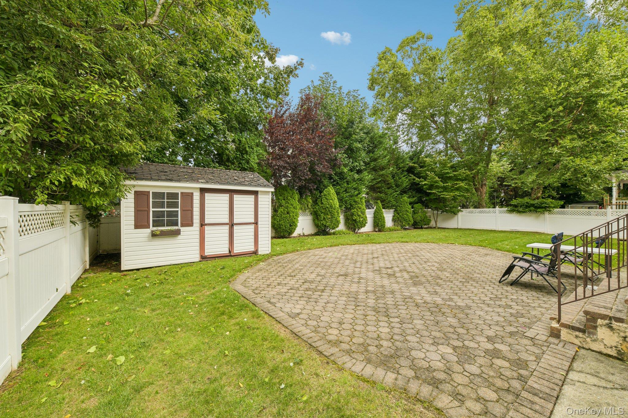 2175 Helene Avenue – For Sale photo 37