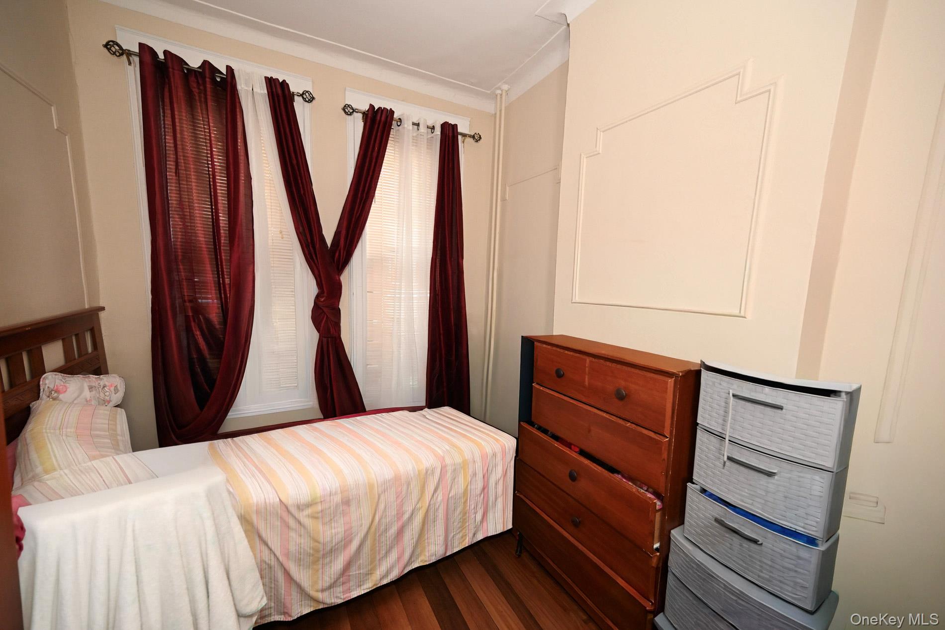 967 Seneca Avenue – For Sale photo 23