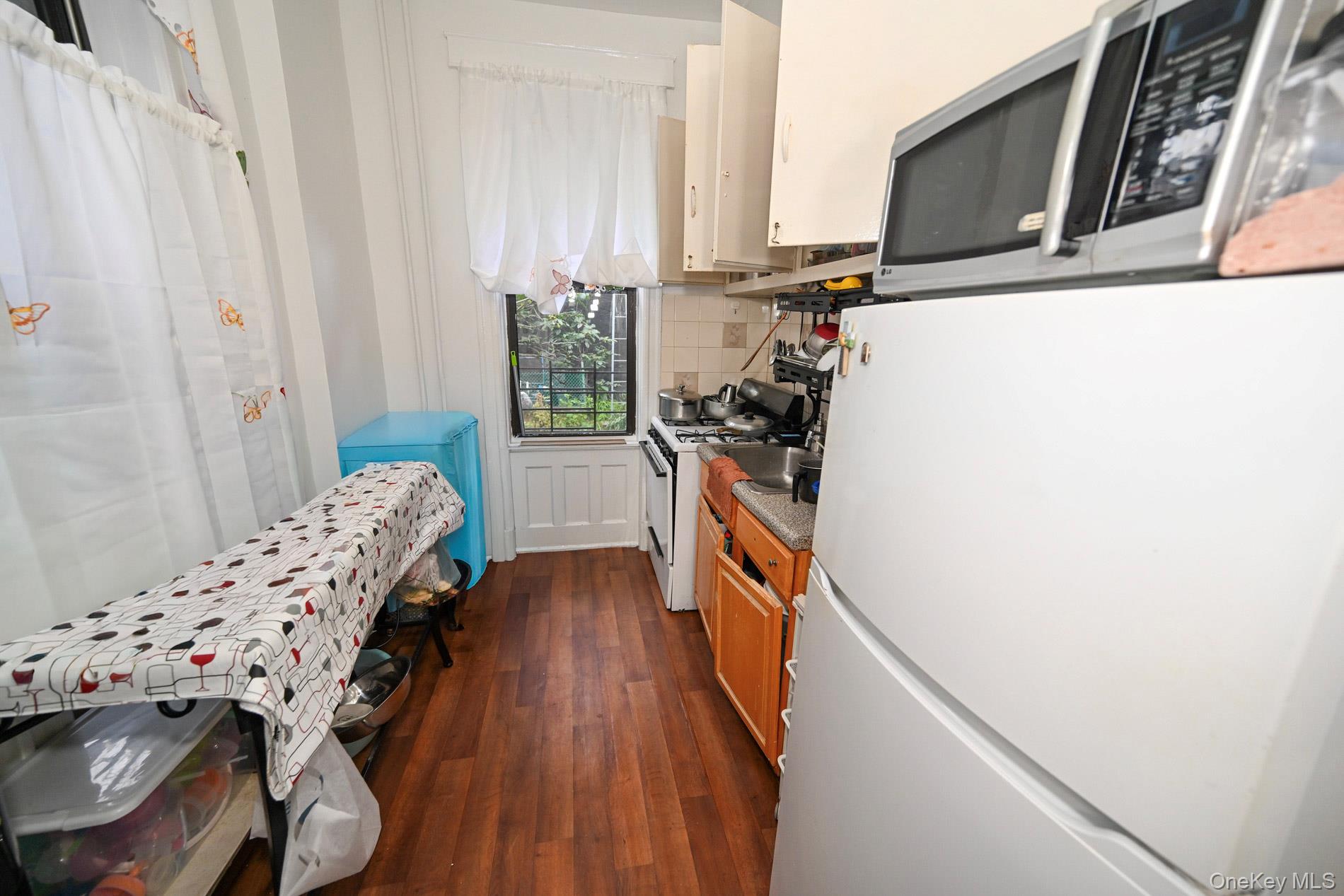 967 Seneca Avenue – For Sale photo 27