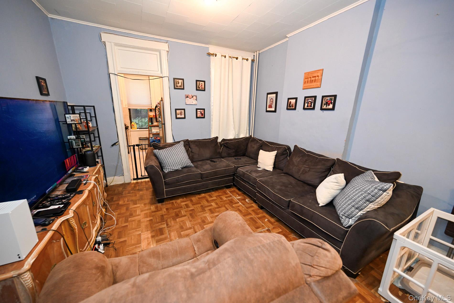 967 Seneca Avenue – For Sale photo 29