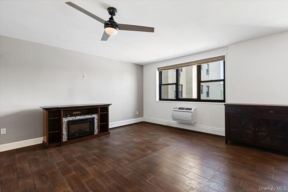 1085 Warburton Avenue, Unit 606 photo 6