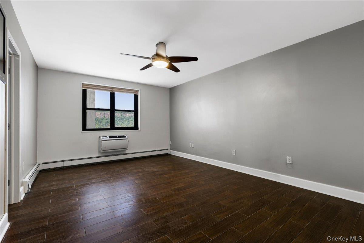 1085 Warburton Avenue, Unit 606 photo 10
