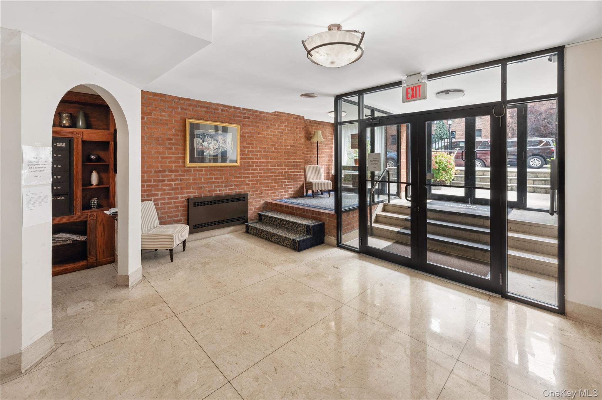 636 N Terrace Avenue, Unit 2B photo 15