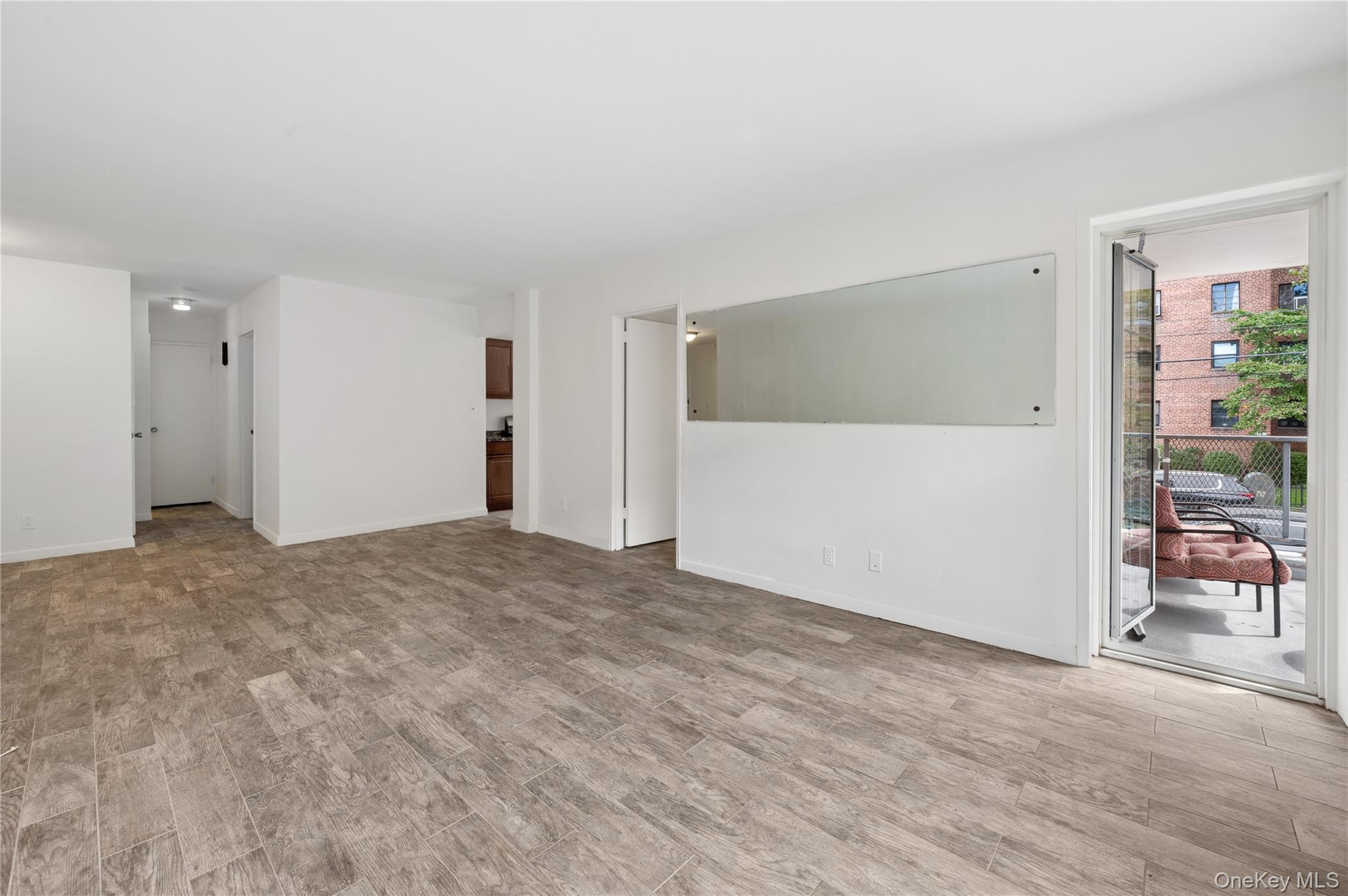 636 N Terrace Avenue, Unit 2B photo 13