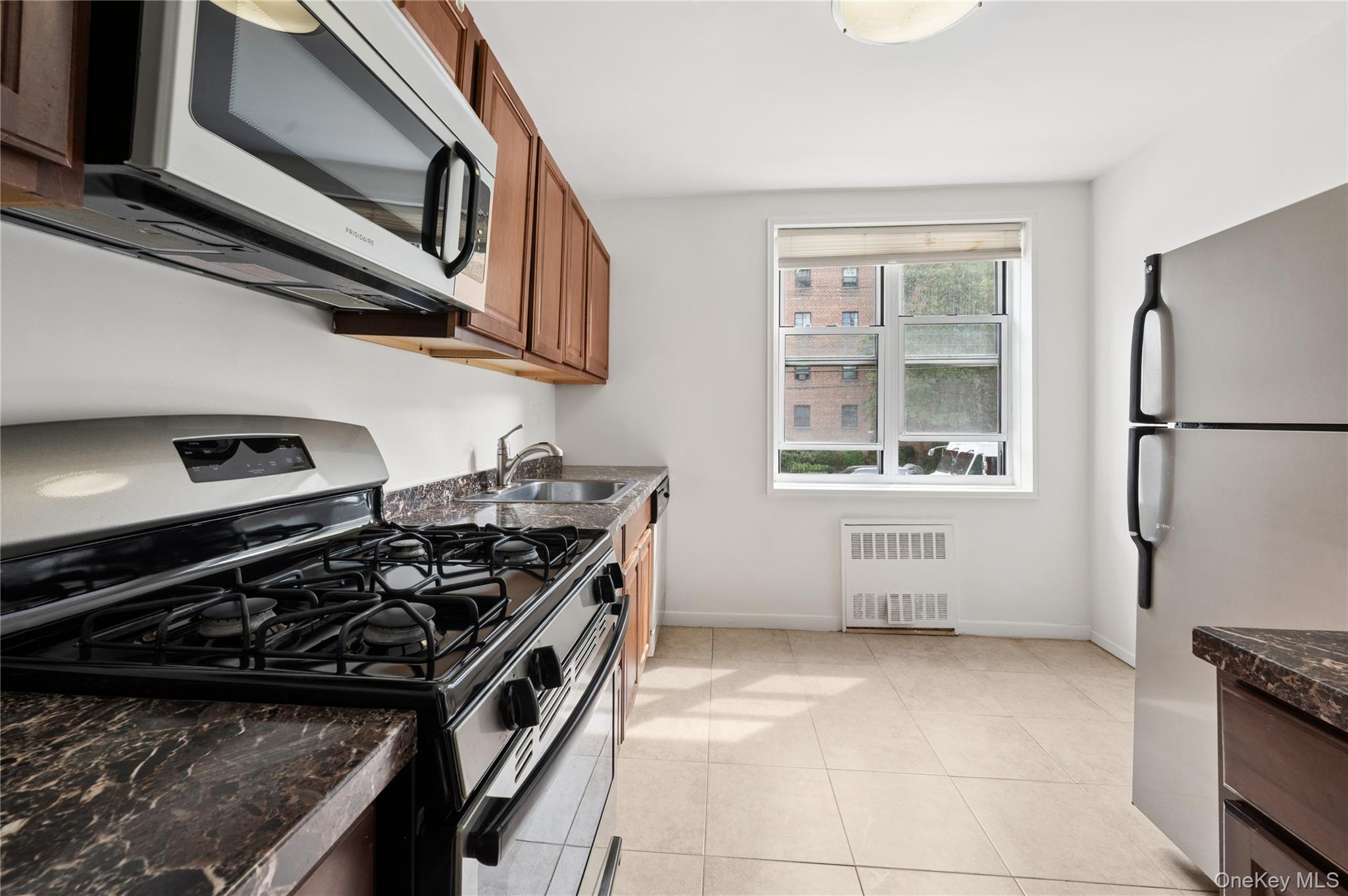 636 N Terrace Avenue, Unit 2B photo 4