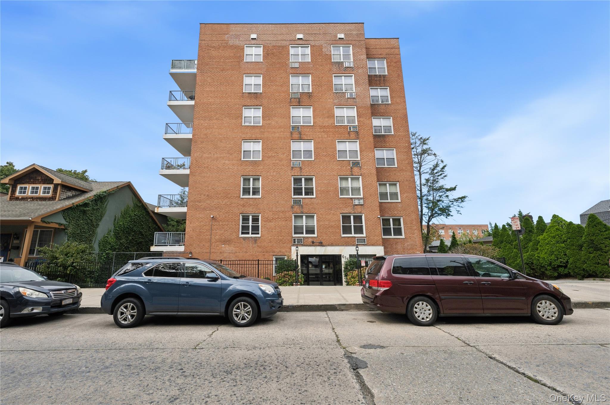 636 N Terrace Avenue, Unit 2B photo 18