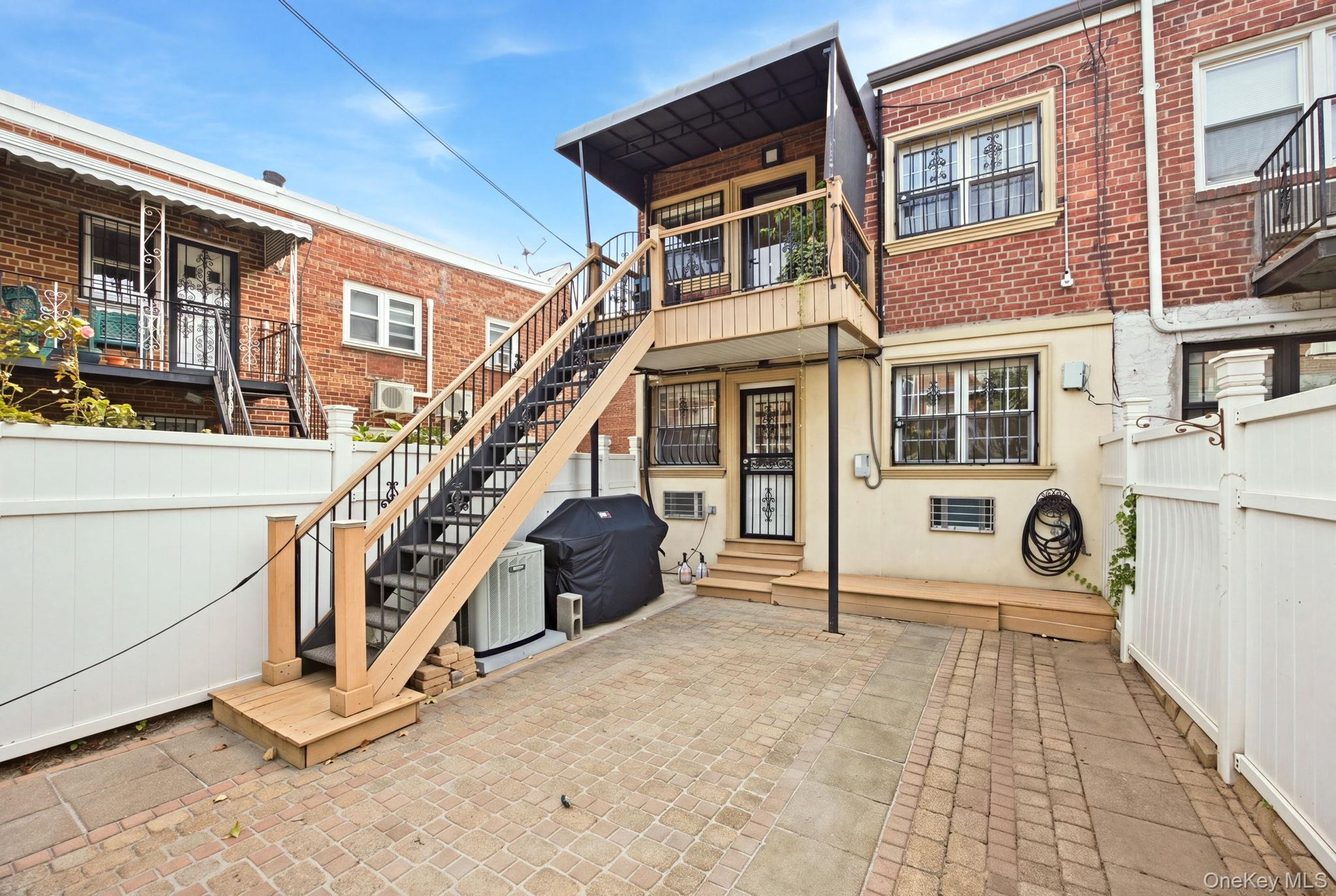20-10 Hazen Street – For Sale photo 28