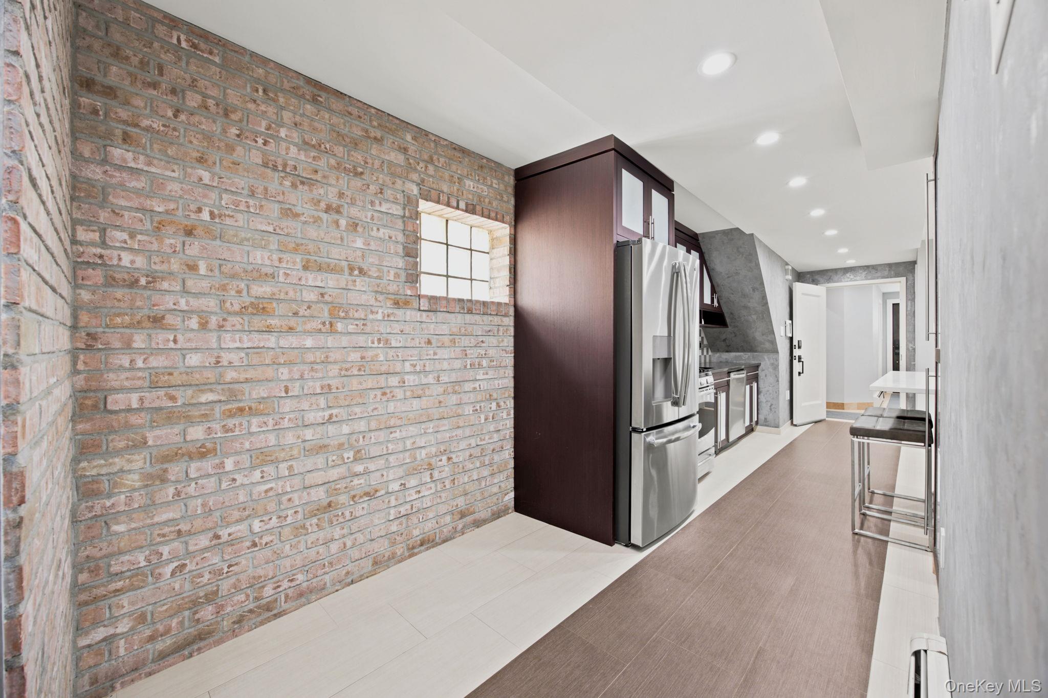 20-10 Hazen Street – For Sale photo 24